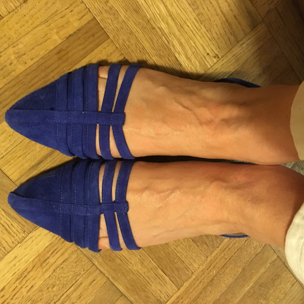 Tesori blue suede flats